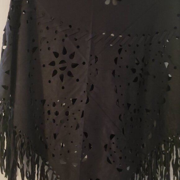 Womans Wraps Grey, Brown, Black, Tan - Picture 4 of 9